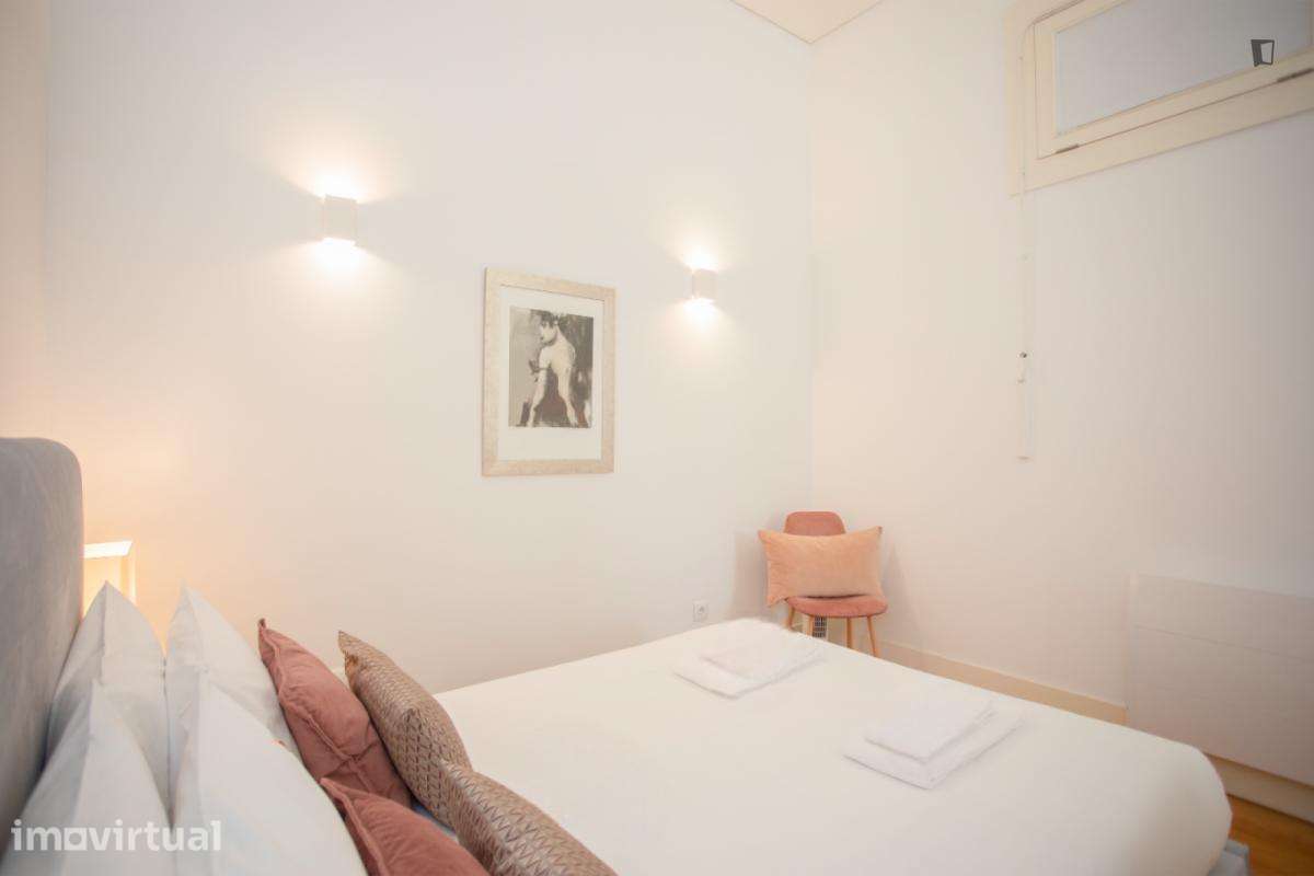 Apartamento com 1 quartos - localizado em Cedofeita Porto - Grande imagem: 3/17
