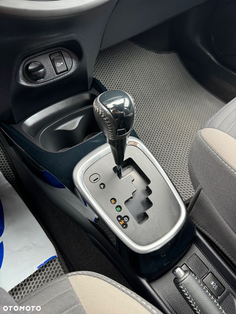 Toyota Yaris 1.5 Selection CVT - 16