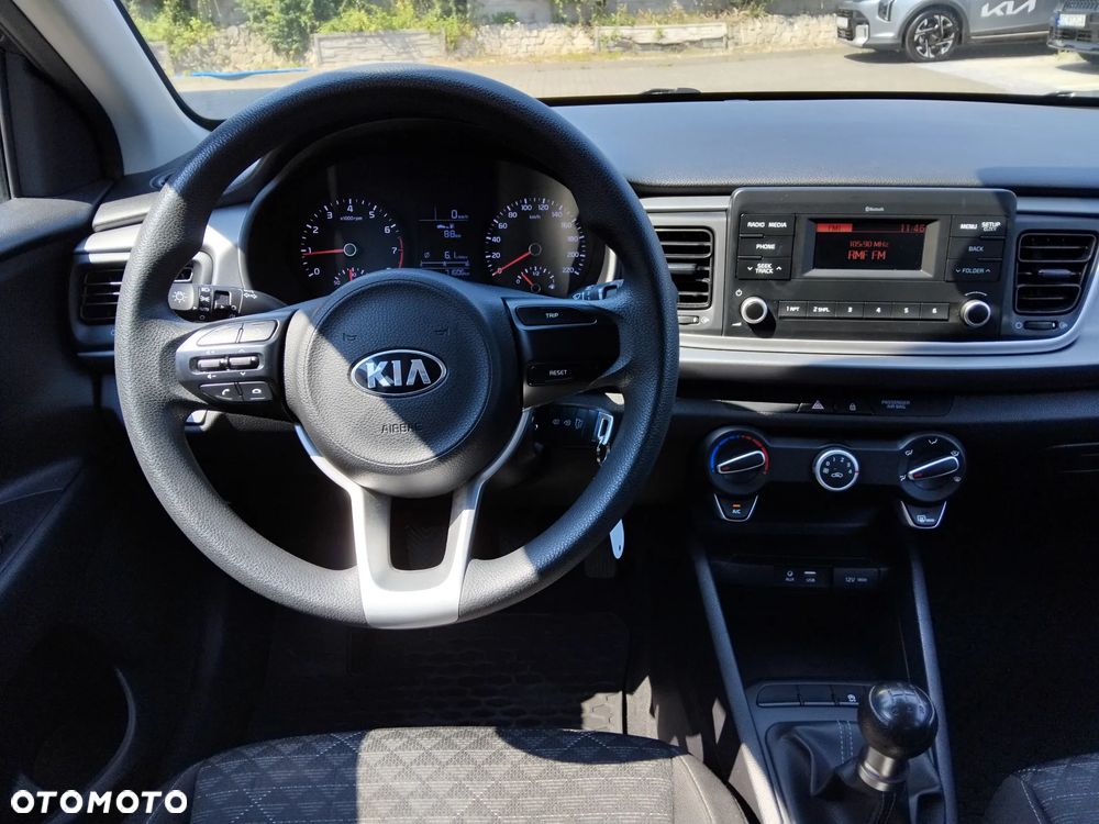 Kia Rio 1.2 M - 7