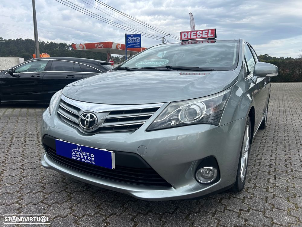 Toyota Avensis Touring Sports - 1