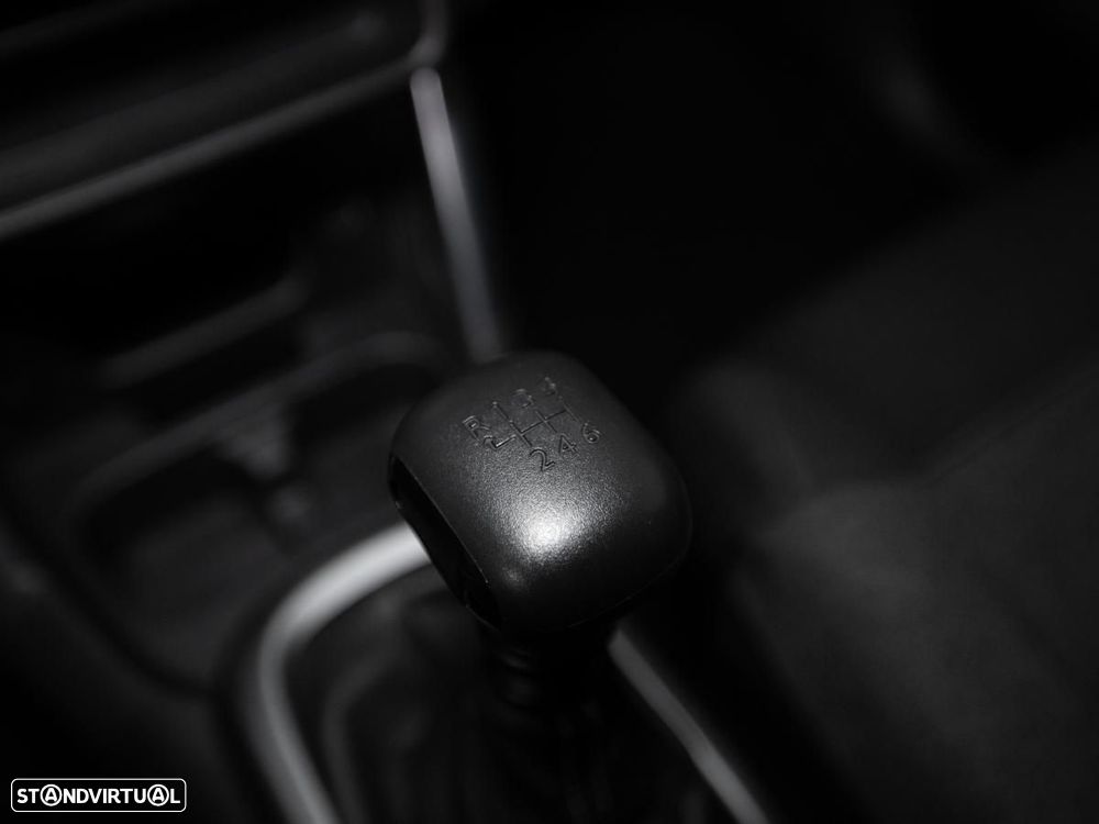 Citroën C3 1.2 PureTech C-Series - 16