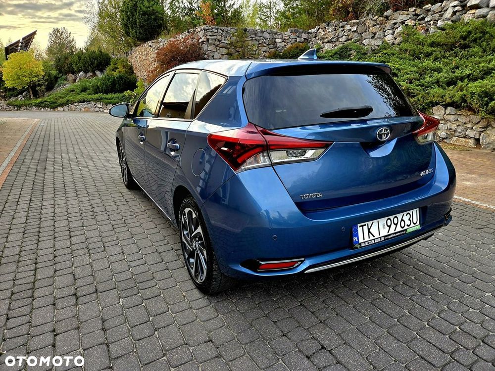 Toyota Corolla - 6