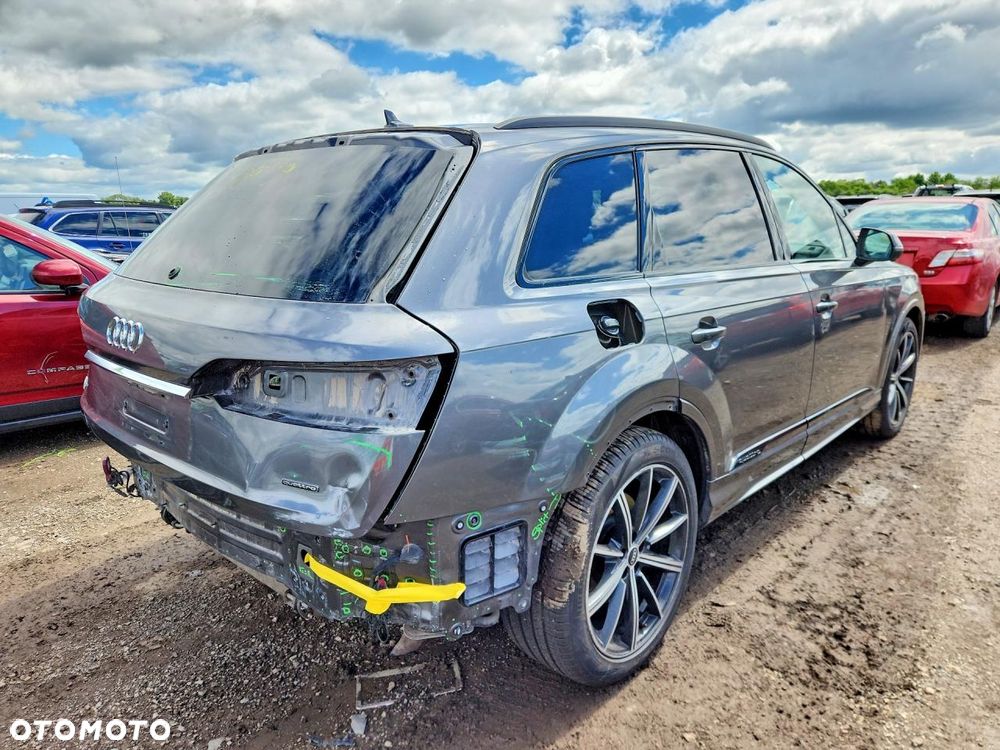 Audi Q7 3.0 TFSI Quattro Tiptronic - 4