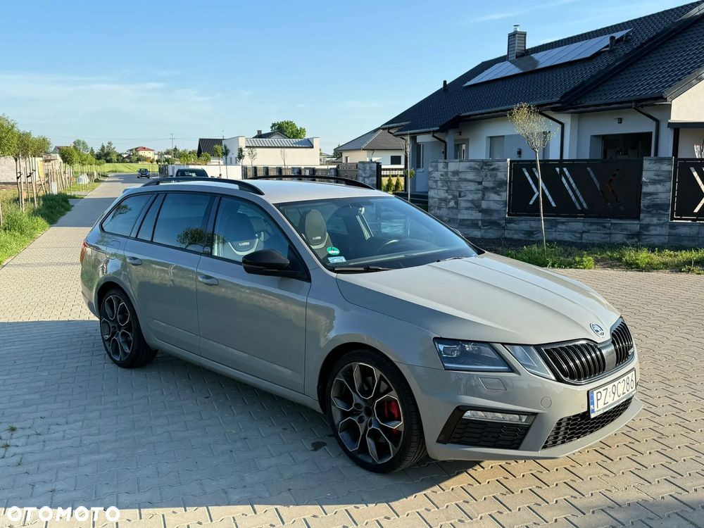 Skoda Octavia 2.0 TSI RS - 6