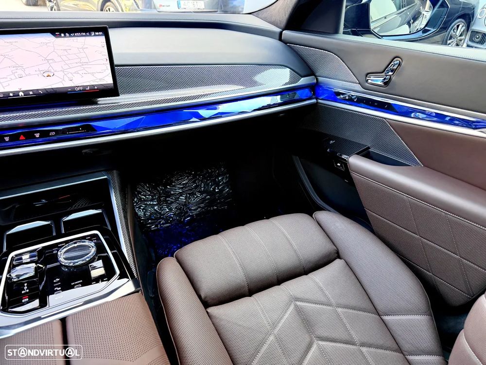 BMW 760 Me xDrive - 20