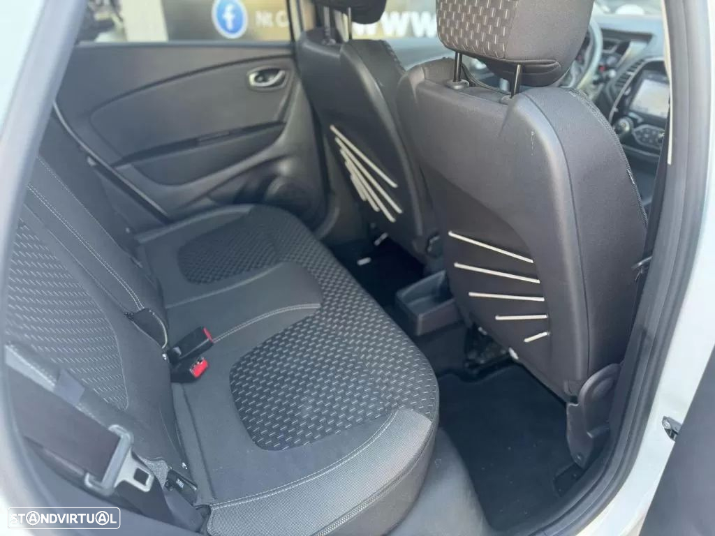 Renault Captur 1.5 dCi Exclusive EDC - 12