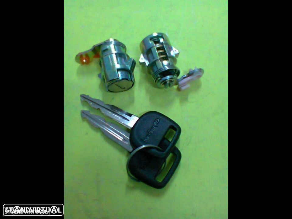 Jogo canhões das portas com chaves Toyota Hilux LN85 1989-1996 - 1