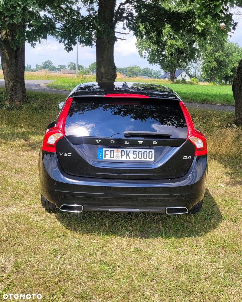 Volvo V60 D4 Geartronic Summum - 29