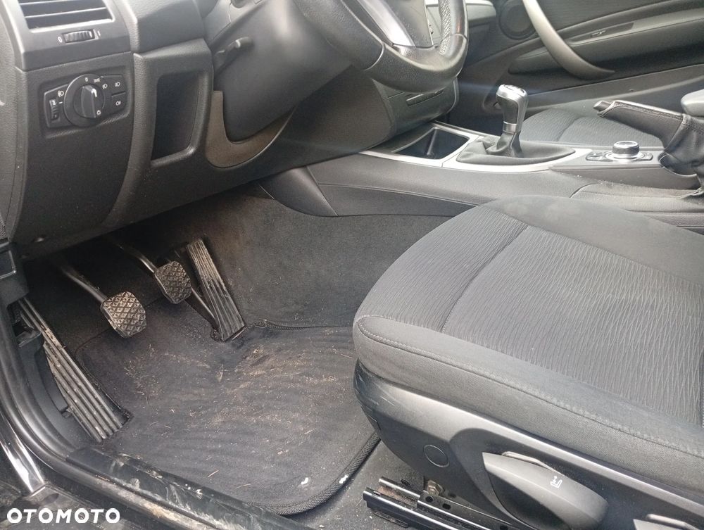 BMW Seria 1 116d DPF Edition Sport - 25