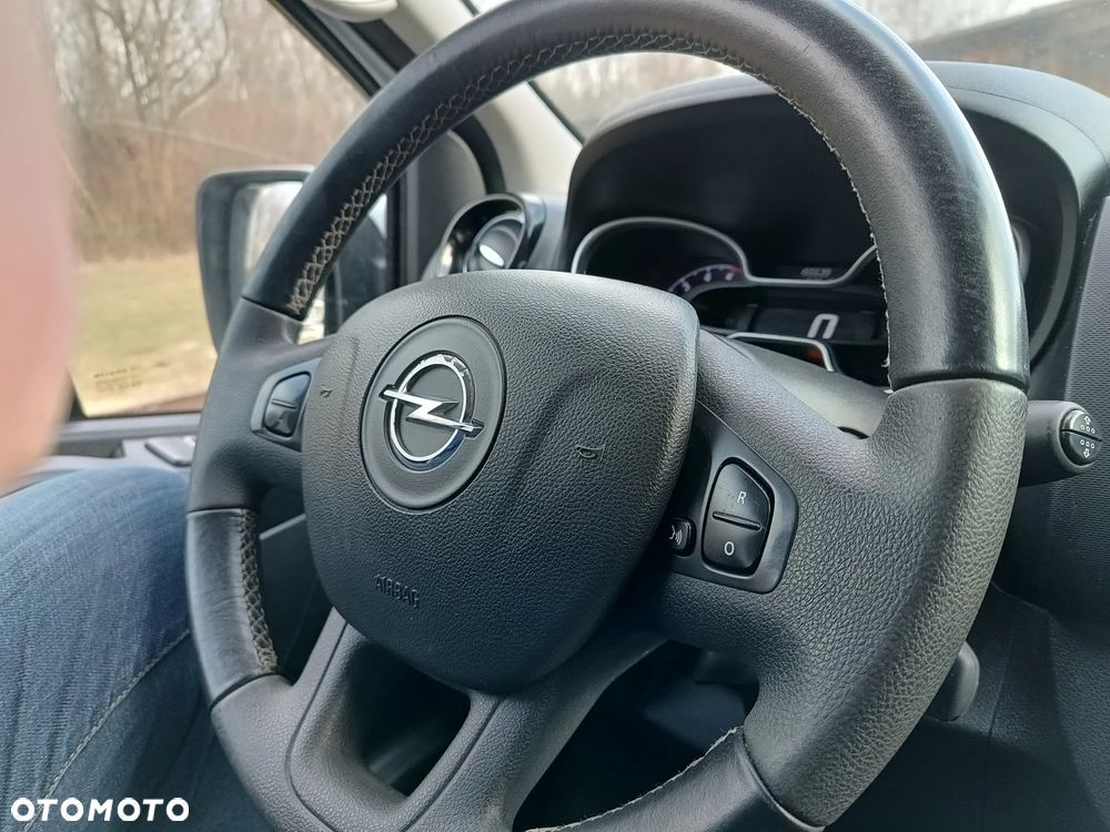 Opel Vivaro LONG L2H1 1.6 diesel 125kM 2019rok 155tyś.km EURO 6! AUTO W PEŁNI SPRAWNE, NIE WYMAGA WKŁADU FINANSOWEGO!!!SPROWADZONY ZE SZWECJI- ZAREJESTROWANY! - 25