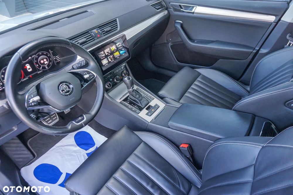 Skoda Superb 2.0 TSI L&K DSG - 27