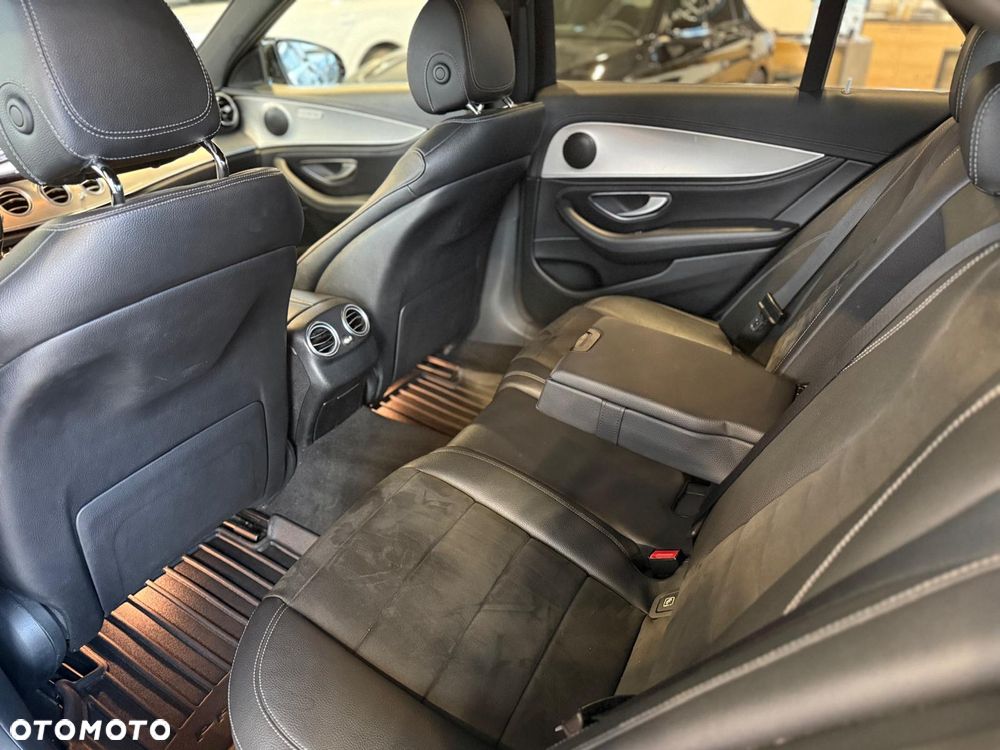 Mercedes-Benz Klasa E 220 d 9G-TRONIC AMG Line - 8