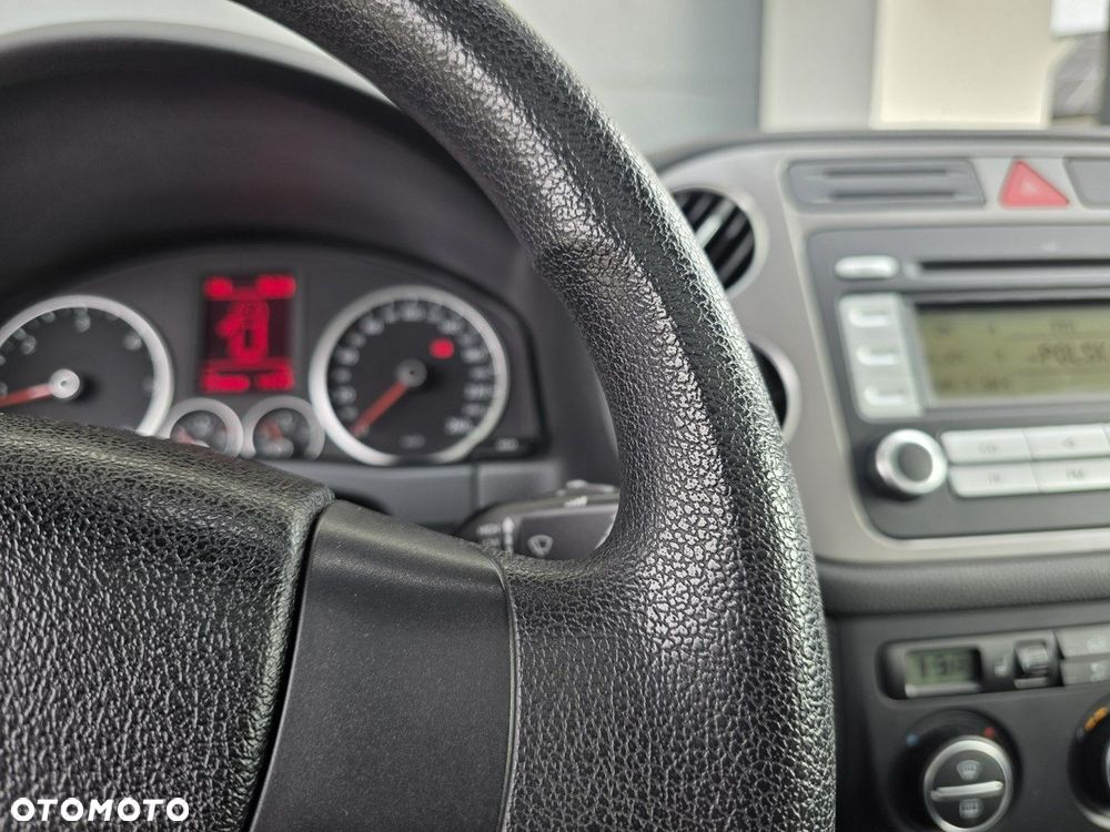Volkswagen Tiguan - 13
