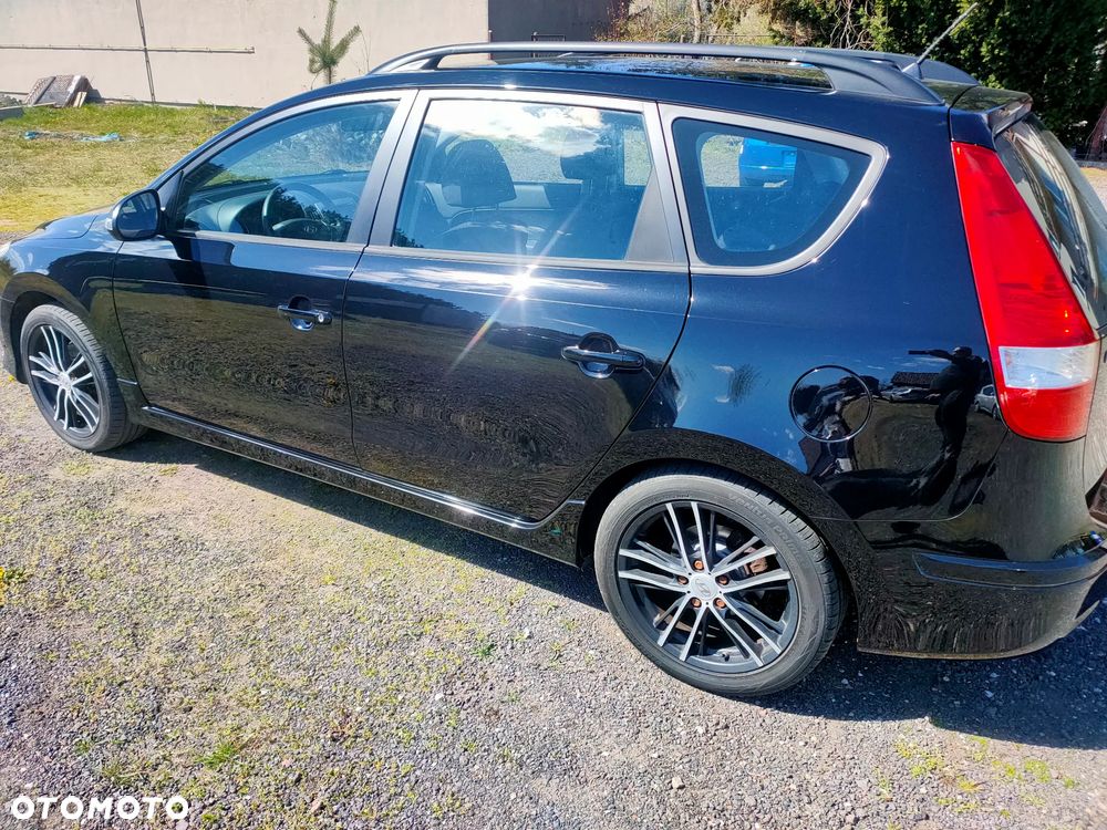 Hyundai i30 1.4 Base + World Cup - 15