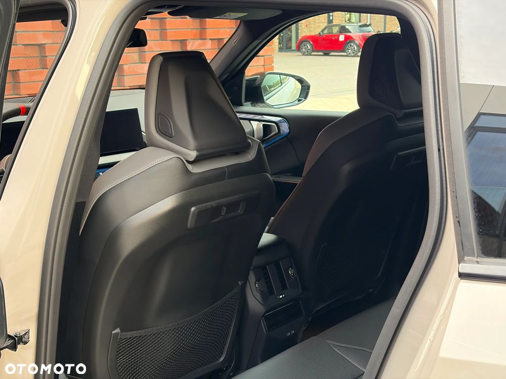 BMW X3 xM50 mHEV - 28