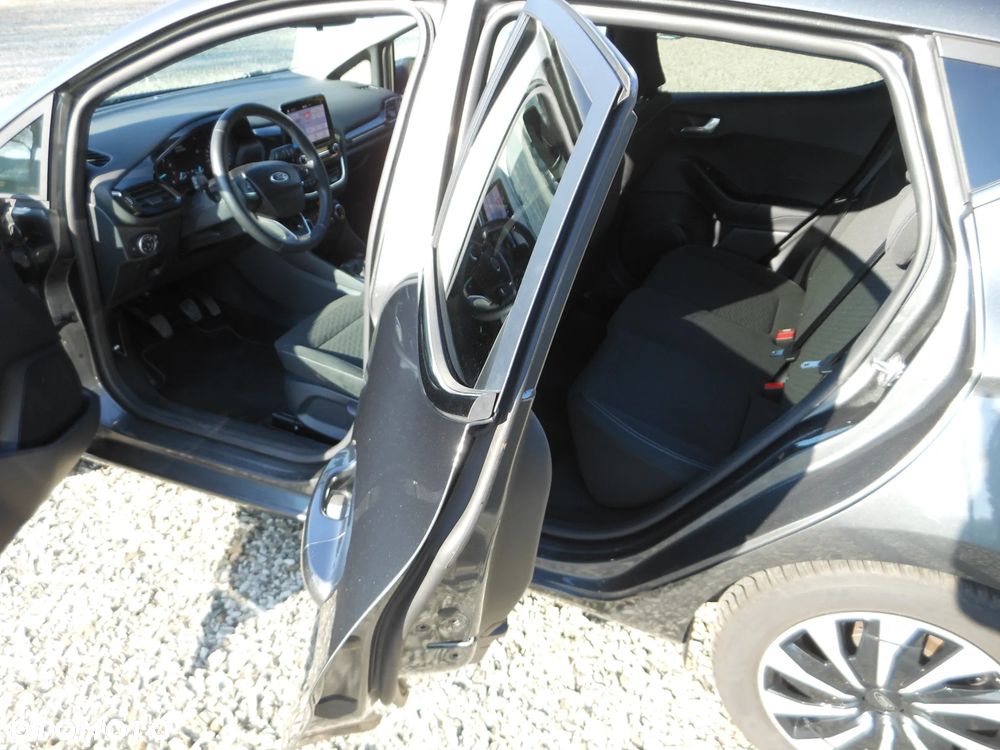 Ford Fiesta 1.0 EcoBoost Hybrid S&S TITANIUM - 5