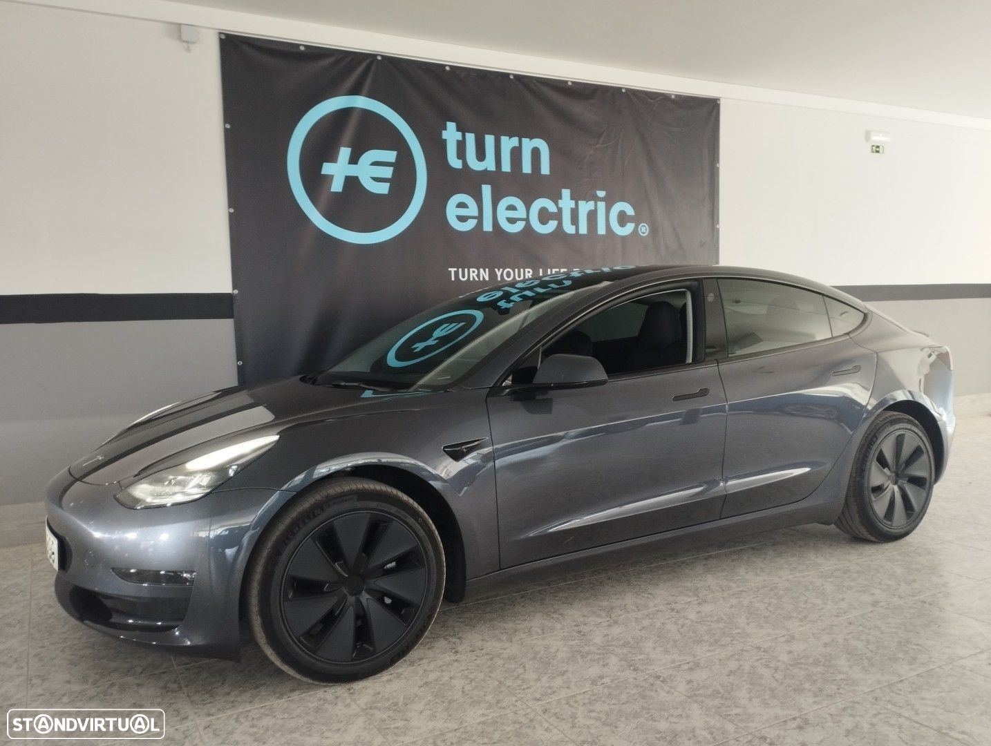 Tesla Model 3 Long Range Tração Traseira - 3