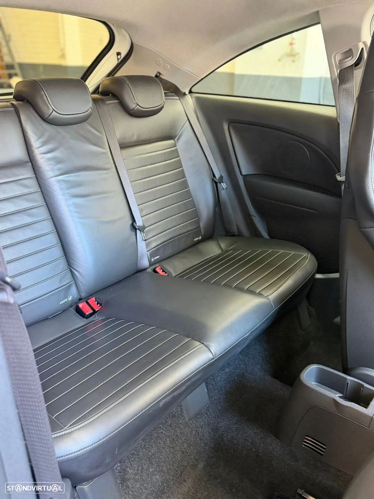 Opel Corsa 1.6 Turbo OPC - 15