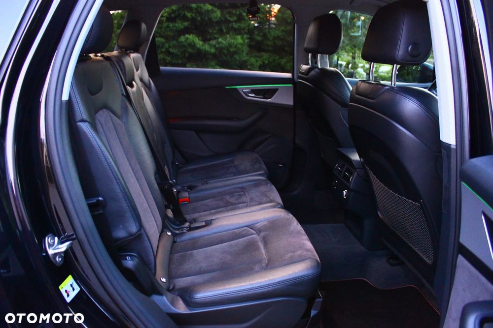 Audi Q7 - 35