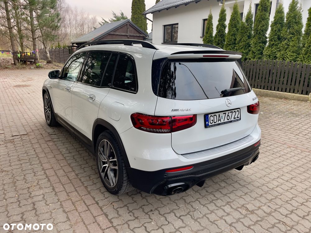 Mercedes-Benz GLB - 8