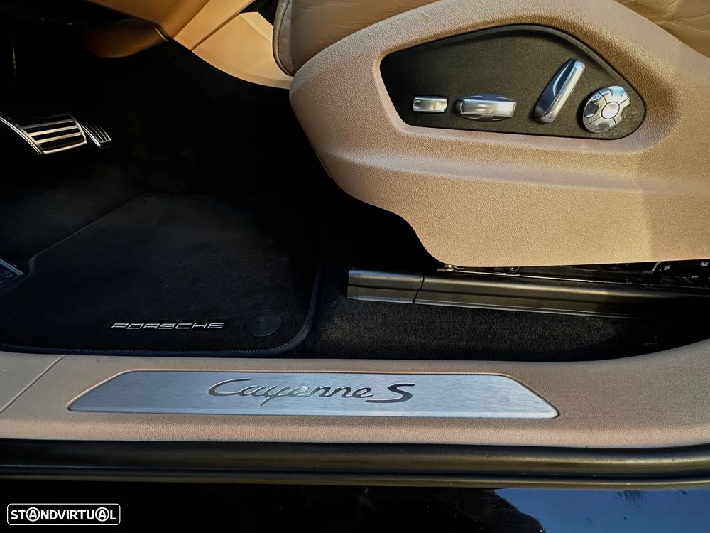 Porsche Cayenne S Tiptronic S - 18
