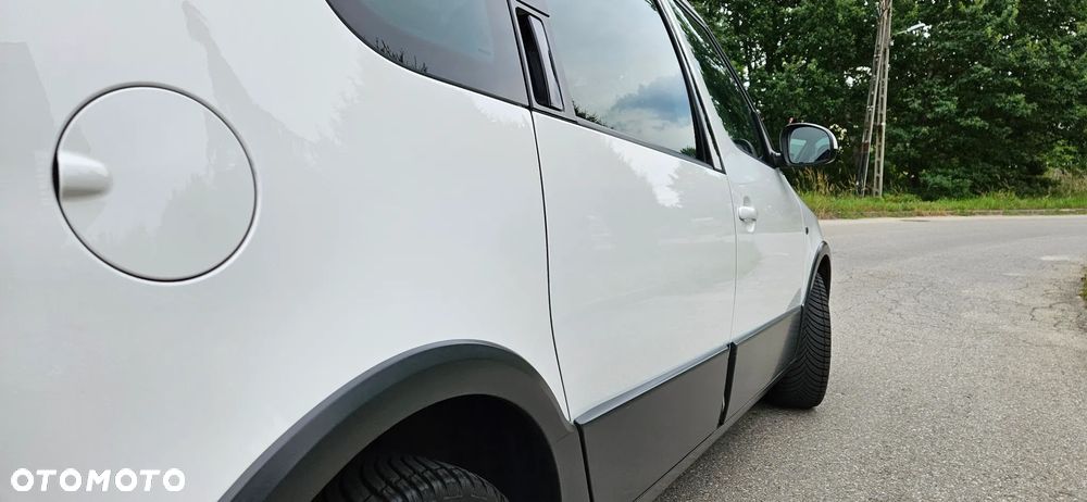 Skoda Roomster 1.2 TSI Scout PLUS EDITION - 16