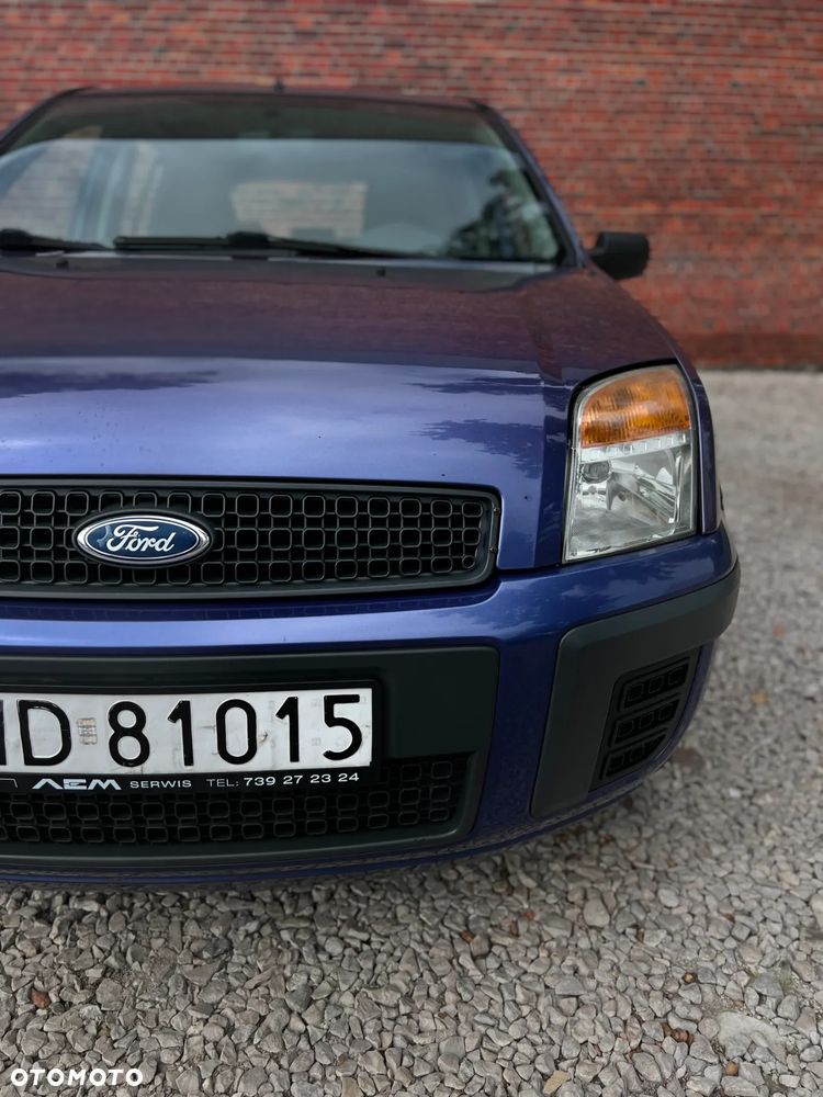 Ford Fusion - 28