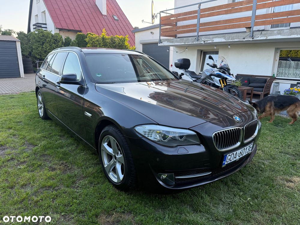 BMW Seria 5 520d Luxury Line - 2