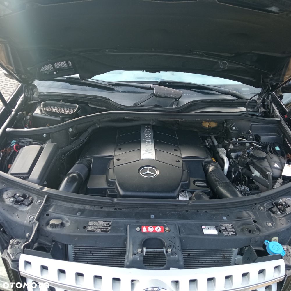 Mercedes-Benz ML - 11