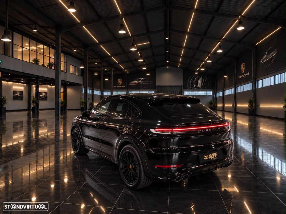 Porsche Cayenne Coupé E-Hybrid - 4
