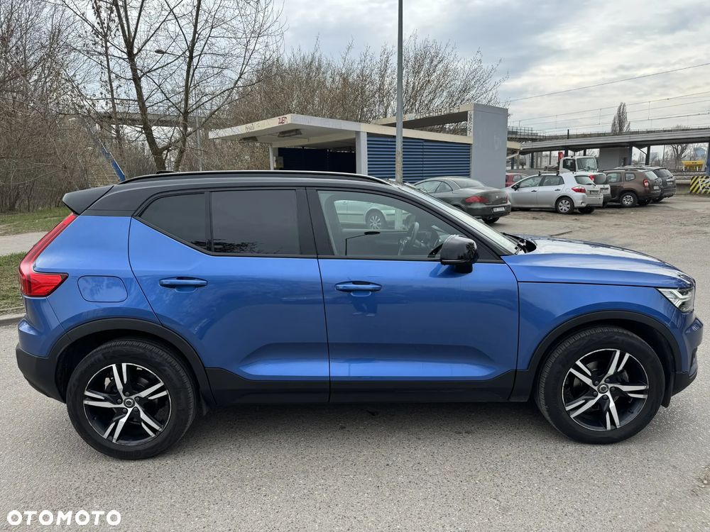 Volvo XC 40 T3 R-Design - 4