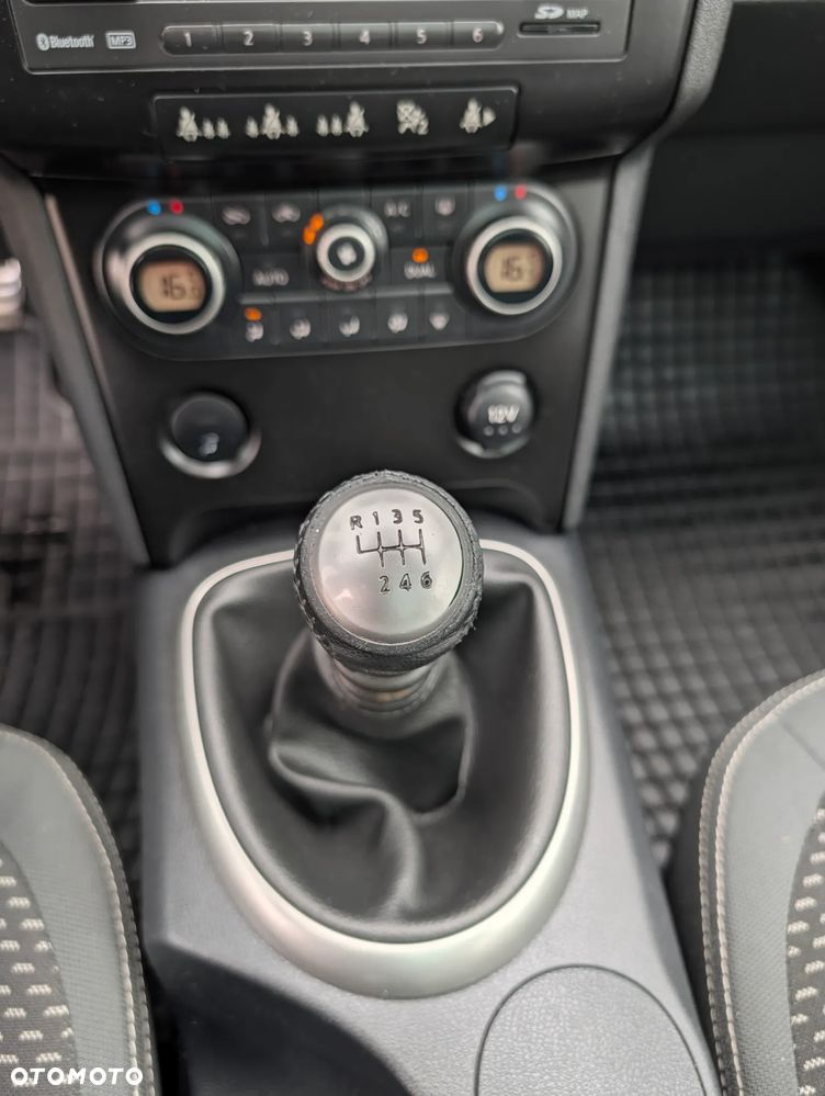 Nissan Qashqai 1.5 dCi DPF tekna - 34