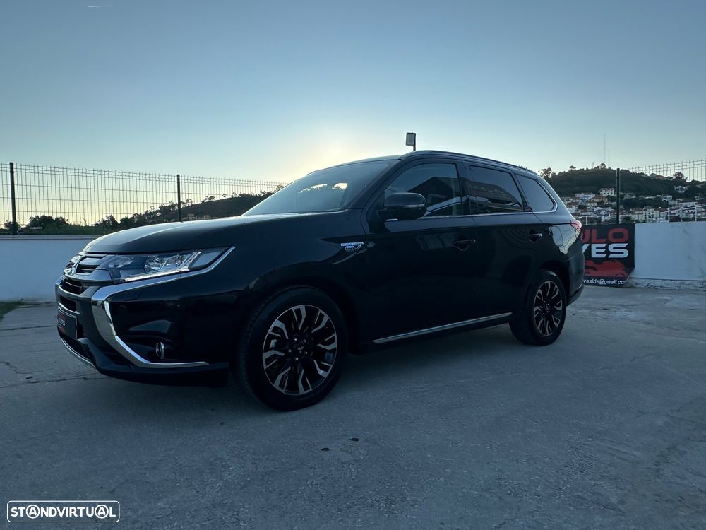 Mitsubishi Outlander 2.0 Intense Navi - 11