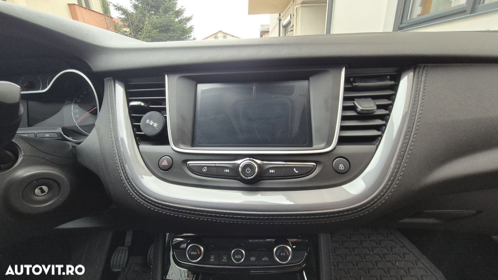 Opel Grandland X 1.2 Turbo START/STOP Innovation - 11