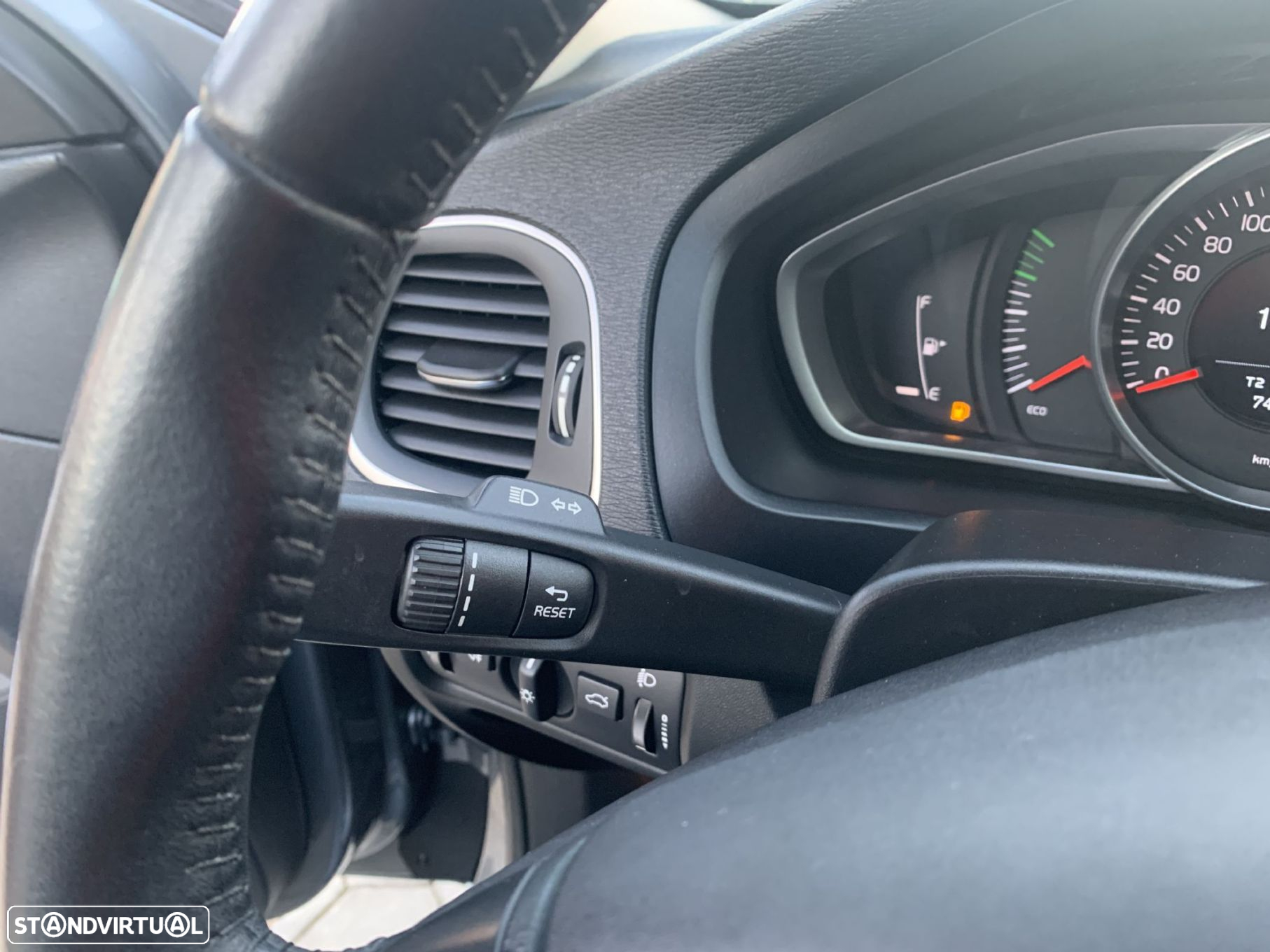 Volvo V40 1.5 T3 Sport Edition Geartronic - 12