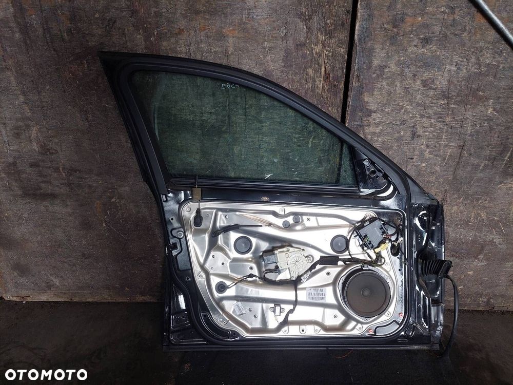 DRZWI KOMPLETNE LEWY PRZÓD MERCEDES-BENZ W204 C KLASA 197 ID235026 - 6