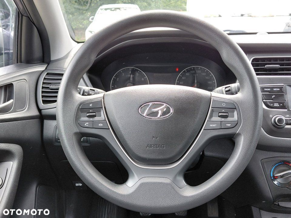Hyundai i20 - 9