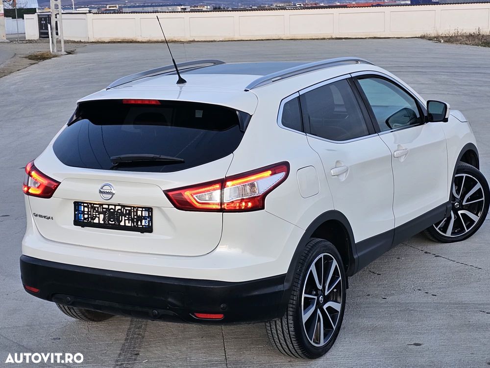 Nissan Qashqai 1.6 DCI Xtronic TEKNA+ - 5