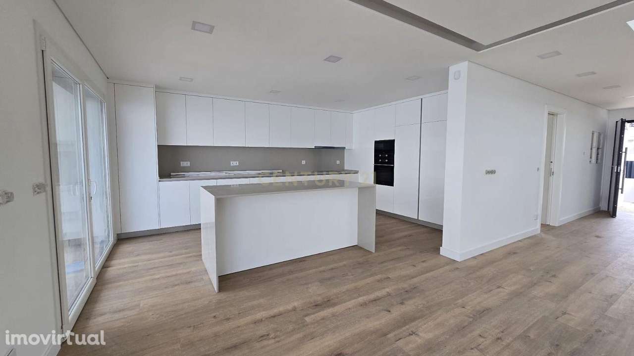 Moradia Nova T4 com Piscina – Quinta Valadares - Grande imagem: 4/25