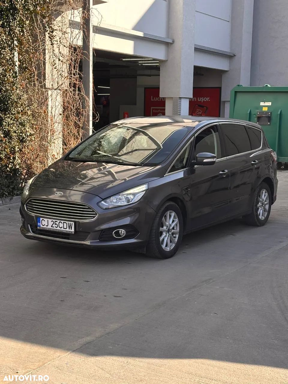 Ford S-Max 2.0 TDCi Powershift Titanium - 1