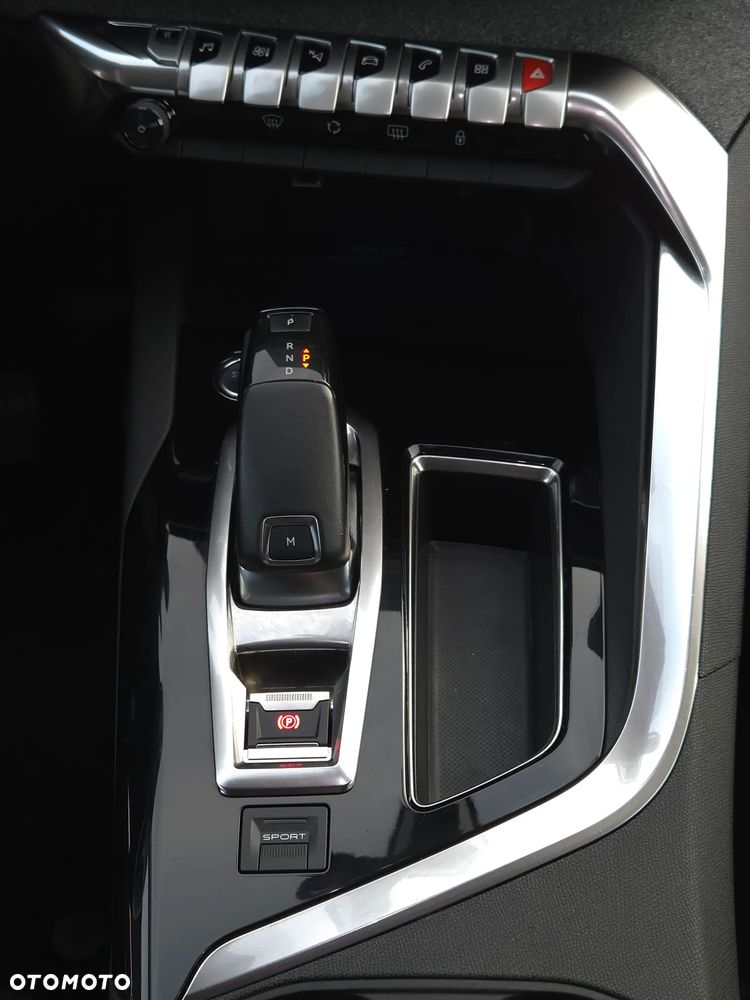 Peugeot 3008 - 23