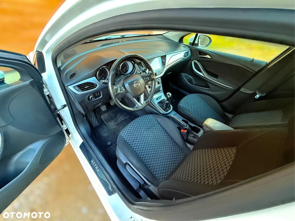 Opel Astra - 10