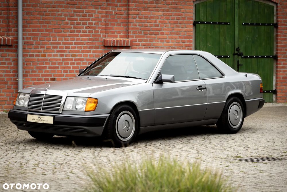 Mercedes-Benz W124 (1984-1993) - 36
