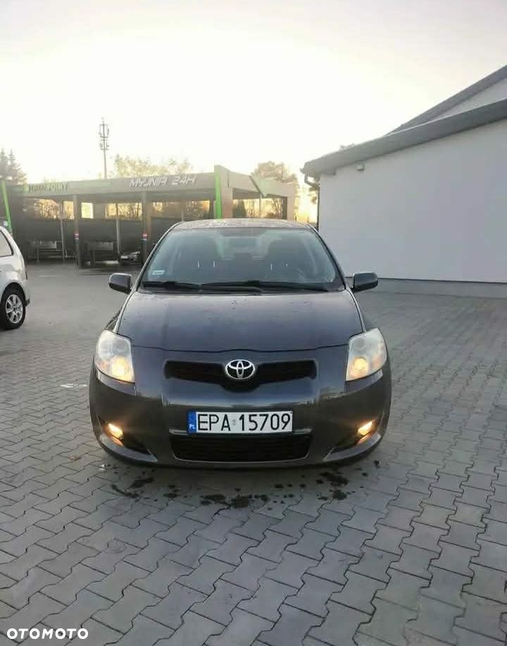 Toyota Auris 2.0 D-4D Premium - 2