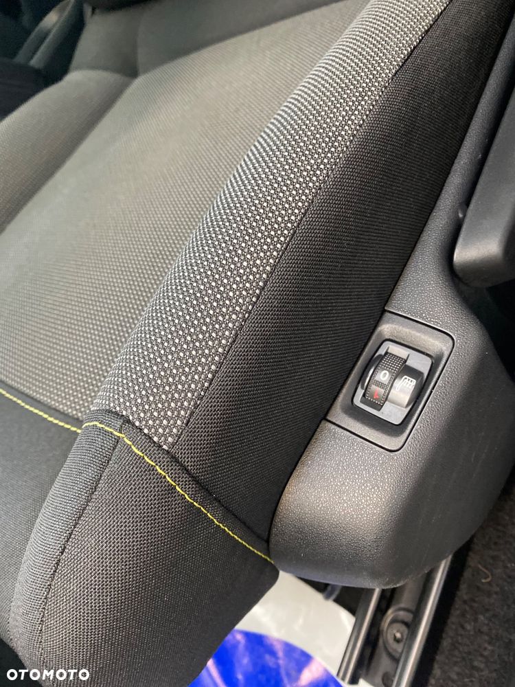 Citroën C3 1.2 PureTech Shine S&S EAT6 - 29