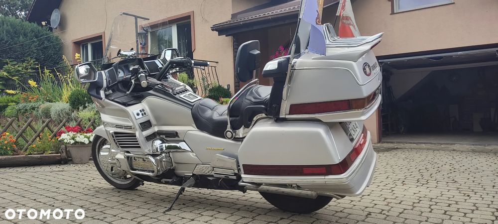 Honda GL - 5