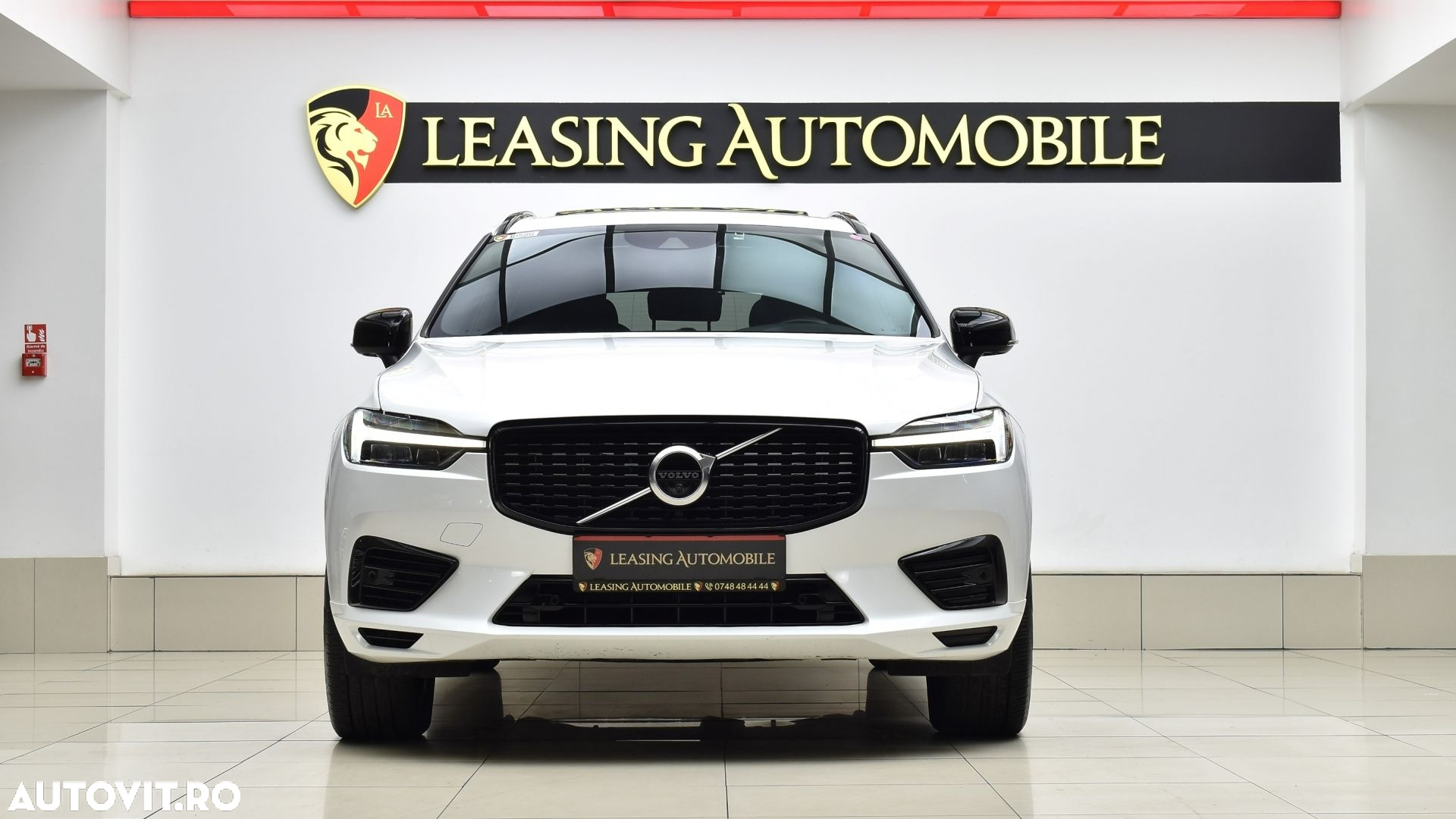 Volvo XC 60 T6 AWD Recharge Geartronic RDesign - 3
