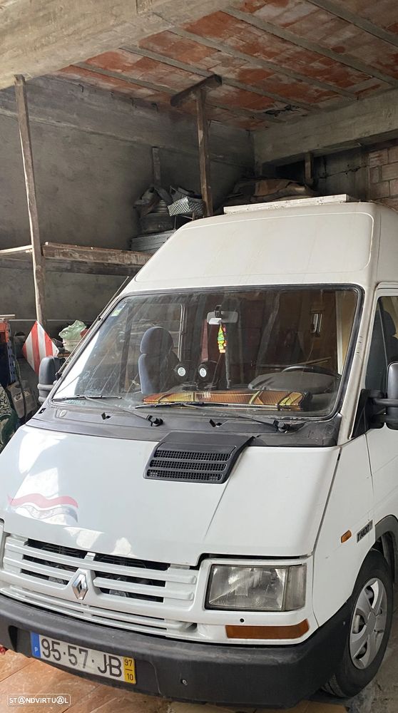 Renault Trafic - 12