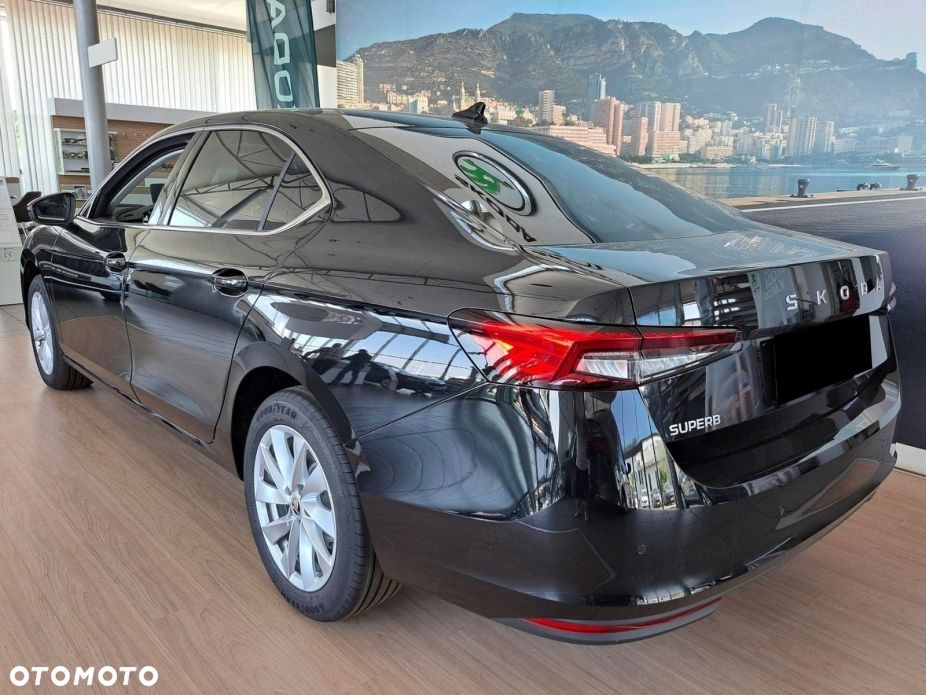 Skoda Superb 1.5 TSI mHEV Drive DSG - 2