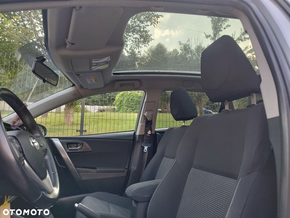 Toyota Auris 1.6 Valvematic Executive - 21